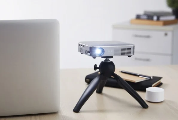 5 ưu điểm khi sử dụng máy chiếu mini bạn nên biết đến