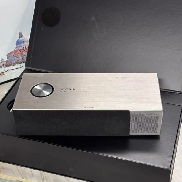 Máy chiếu XGIMI RS PRO